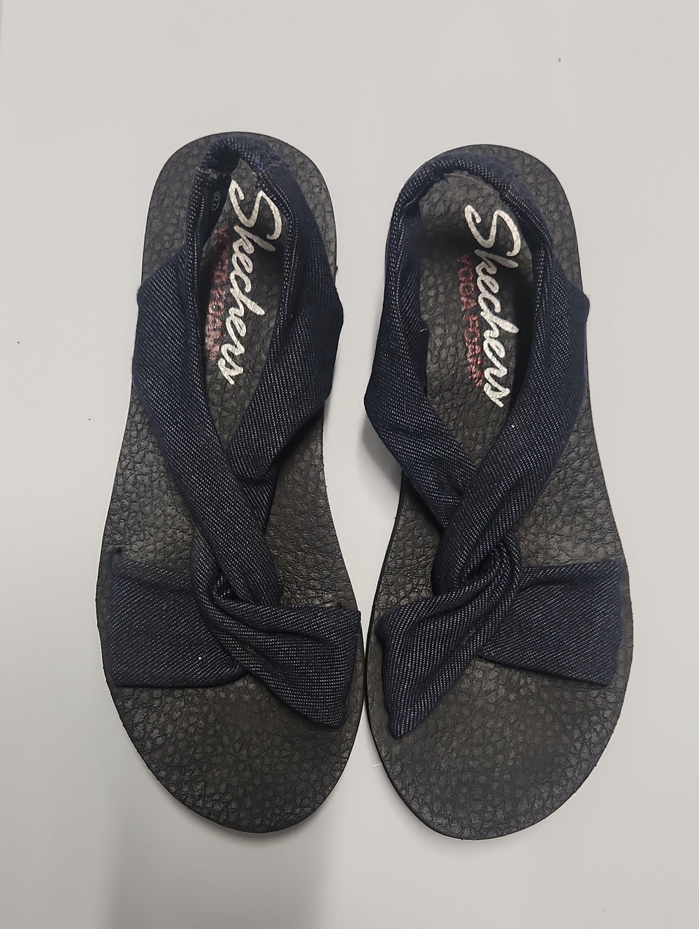 Skechers Yoga Navy Jean Knotted Fabric Flip-Flop Sandals